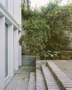 EBBA - Steel House